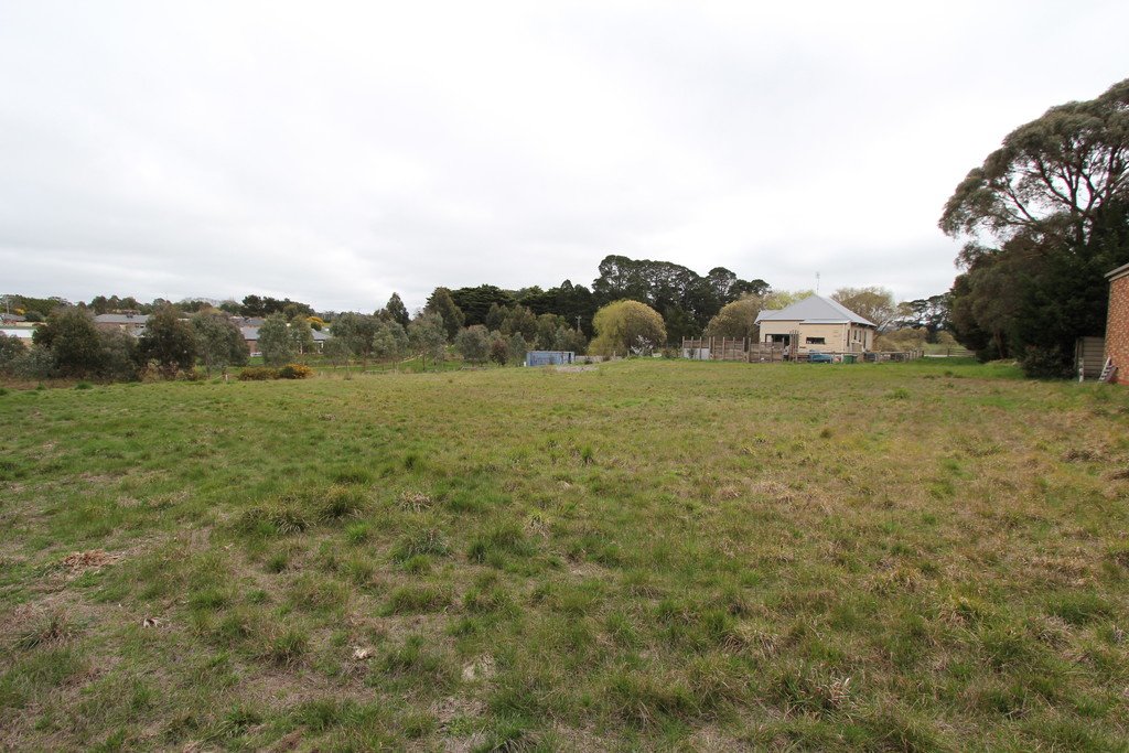 381 Old Melbourne Road BALLAN 1