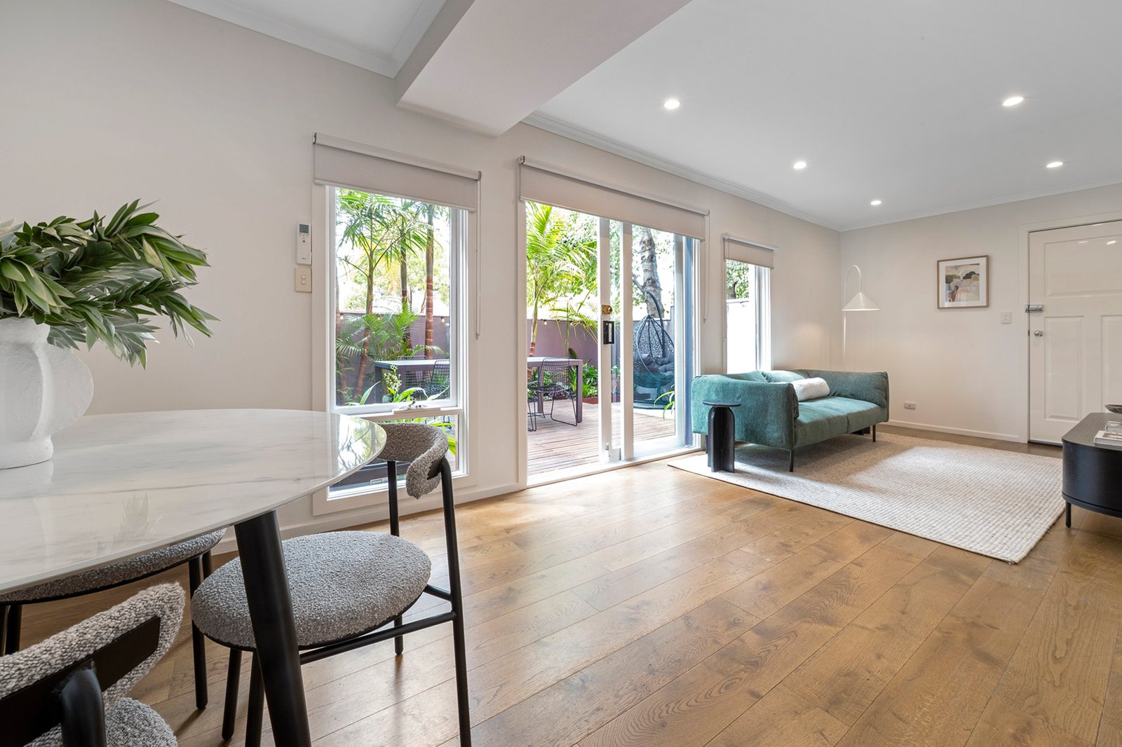 Gallery: 38/11 The Avenue