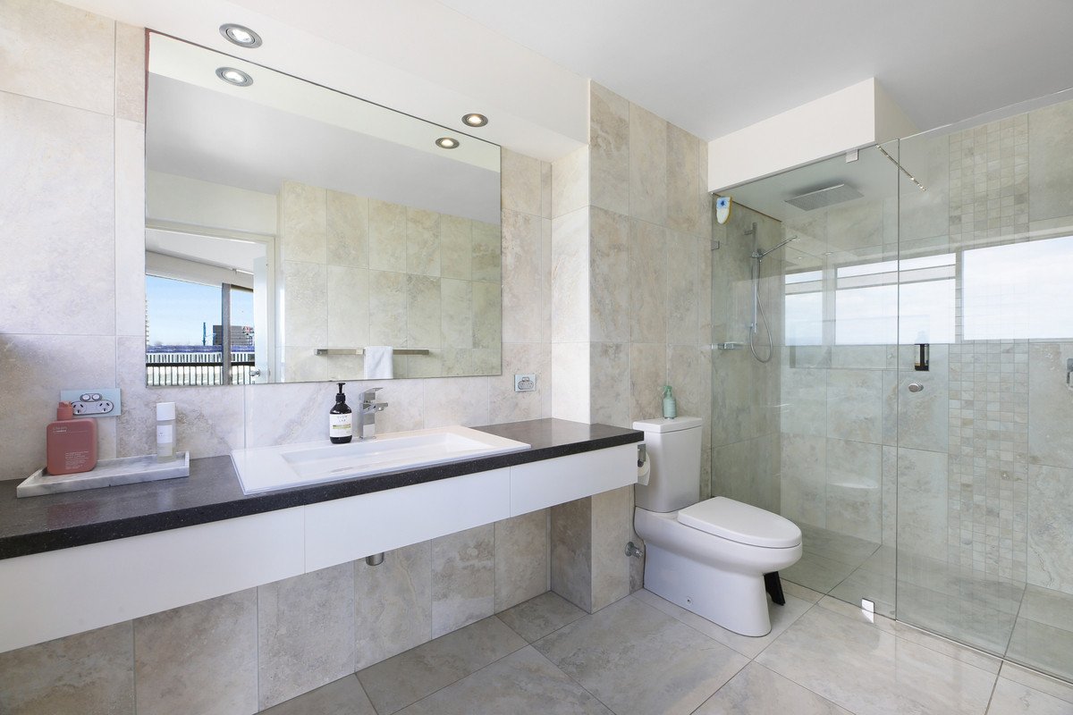 38/146 The Esplanade Burleigh Heads 15