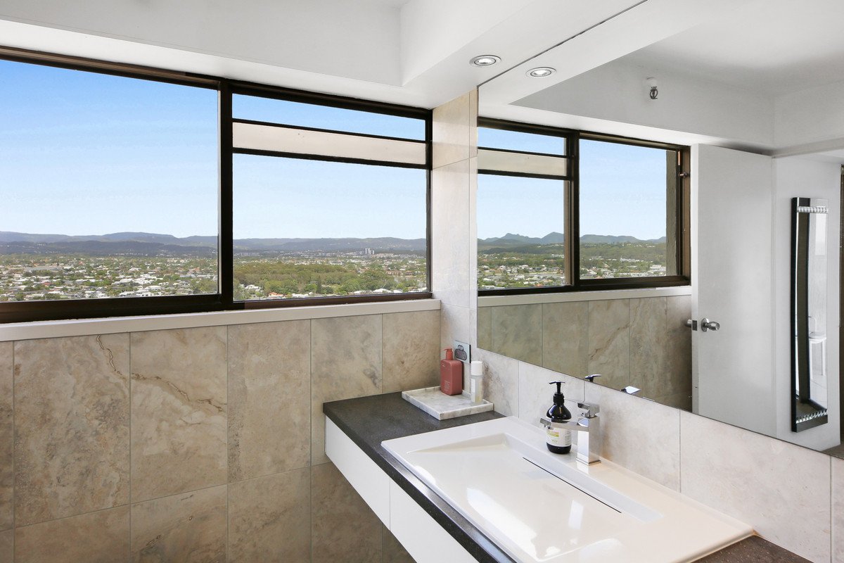 38/146 The Esplanade Burleigh Heads 16