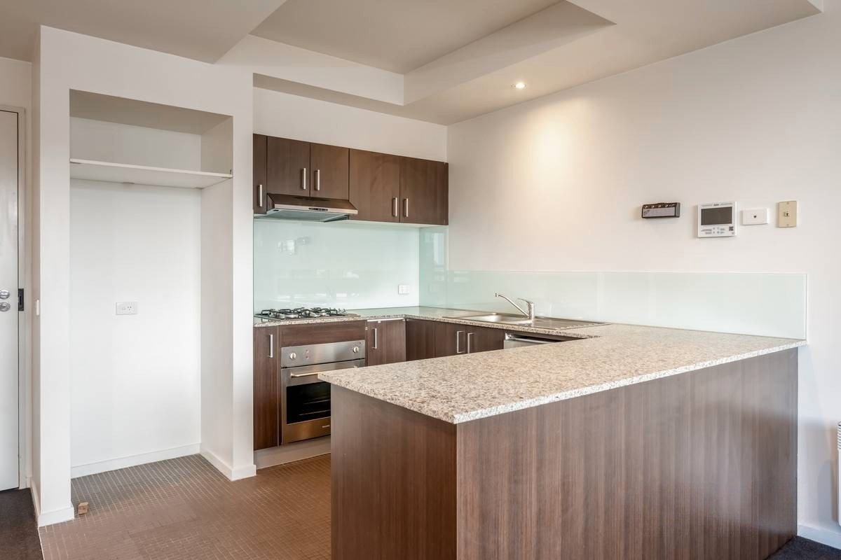 Gallery: 38/174 Esplanade East