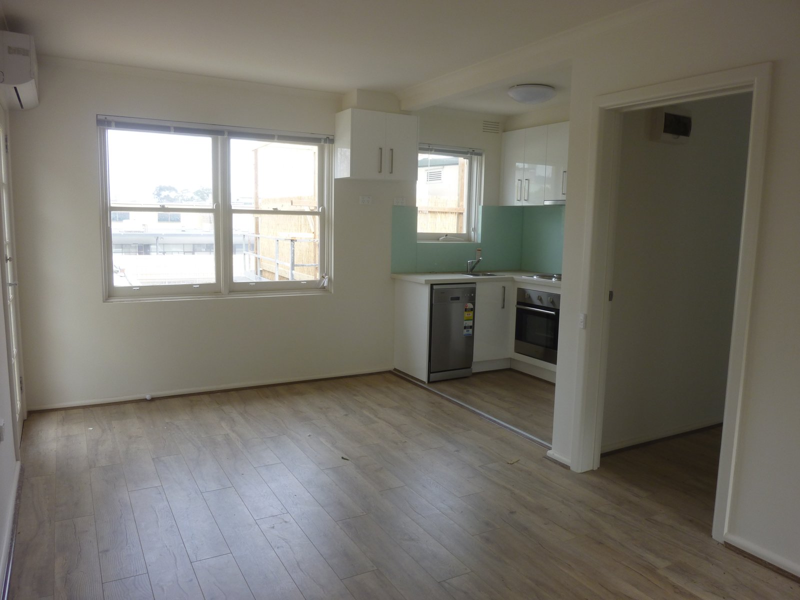 Gallery: 38/18 Cochrane Street