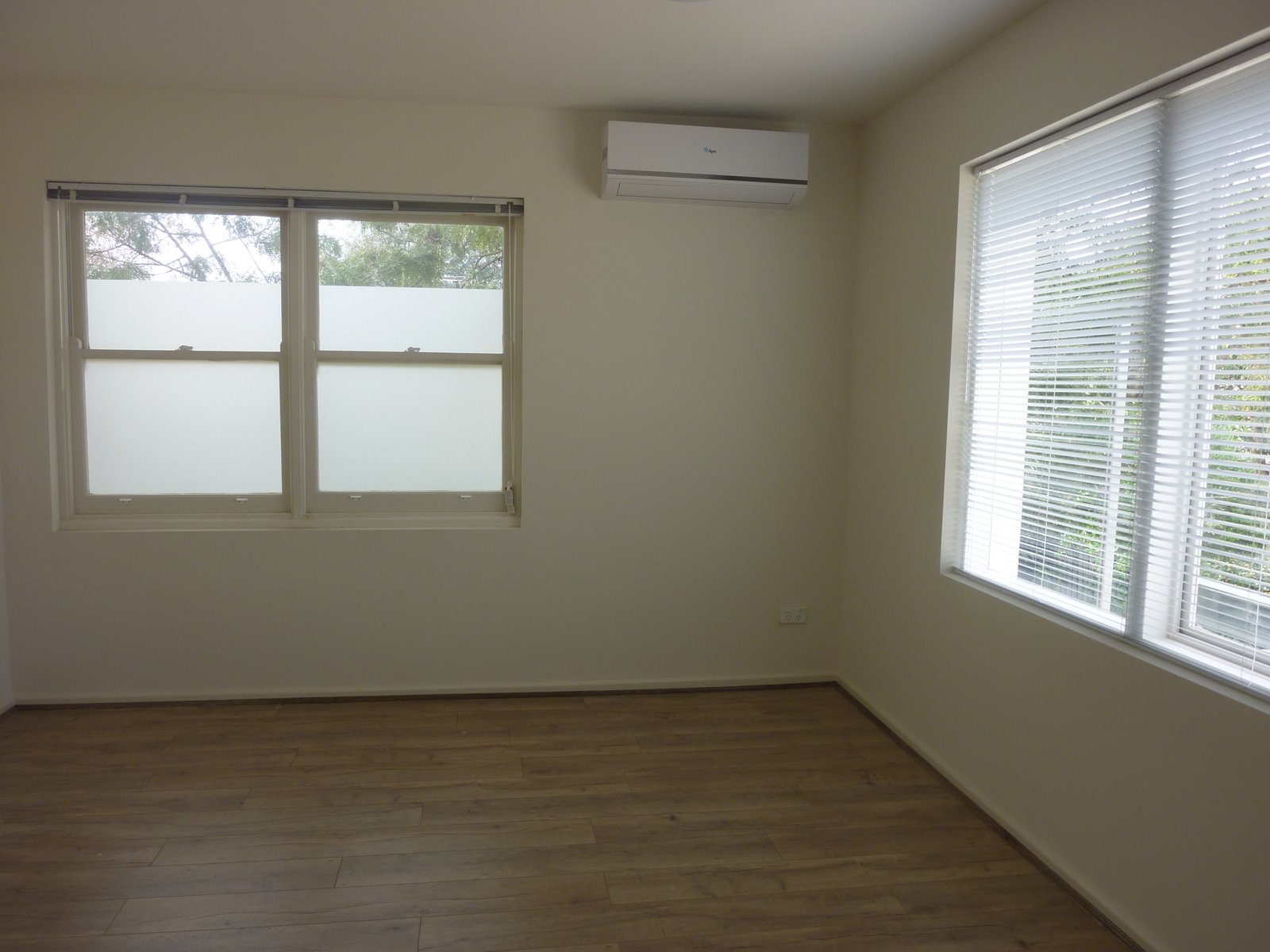 Gallery: 38/18 Cochrane Street