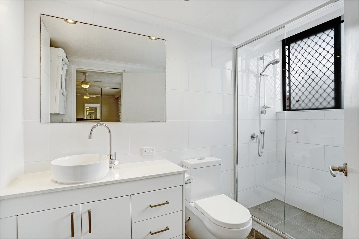 38/1921 Gold Coast Highway Burleigh Heads 4