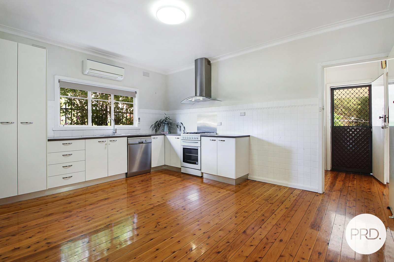 382 Glenly Street NORTH ALBURY 6