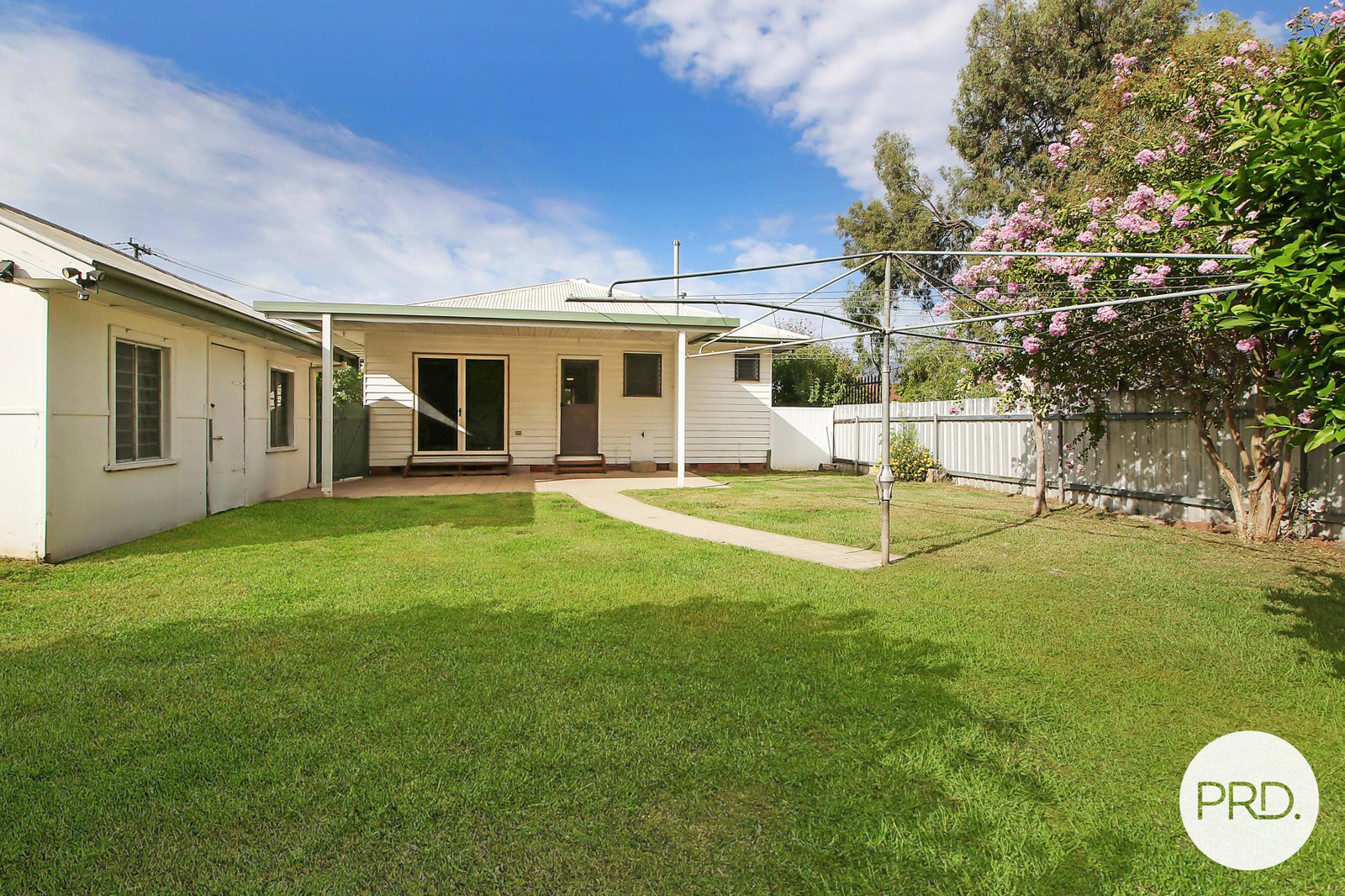 382 Glenly Street NORTH ALBURY 13