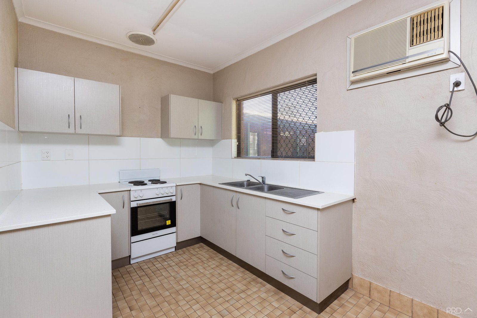 38/2 Milner Street BROOME 15