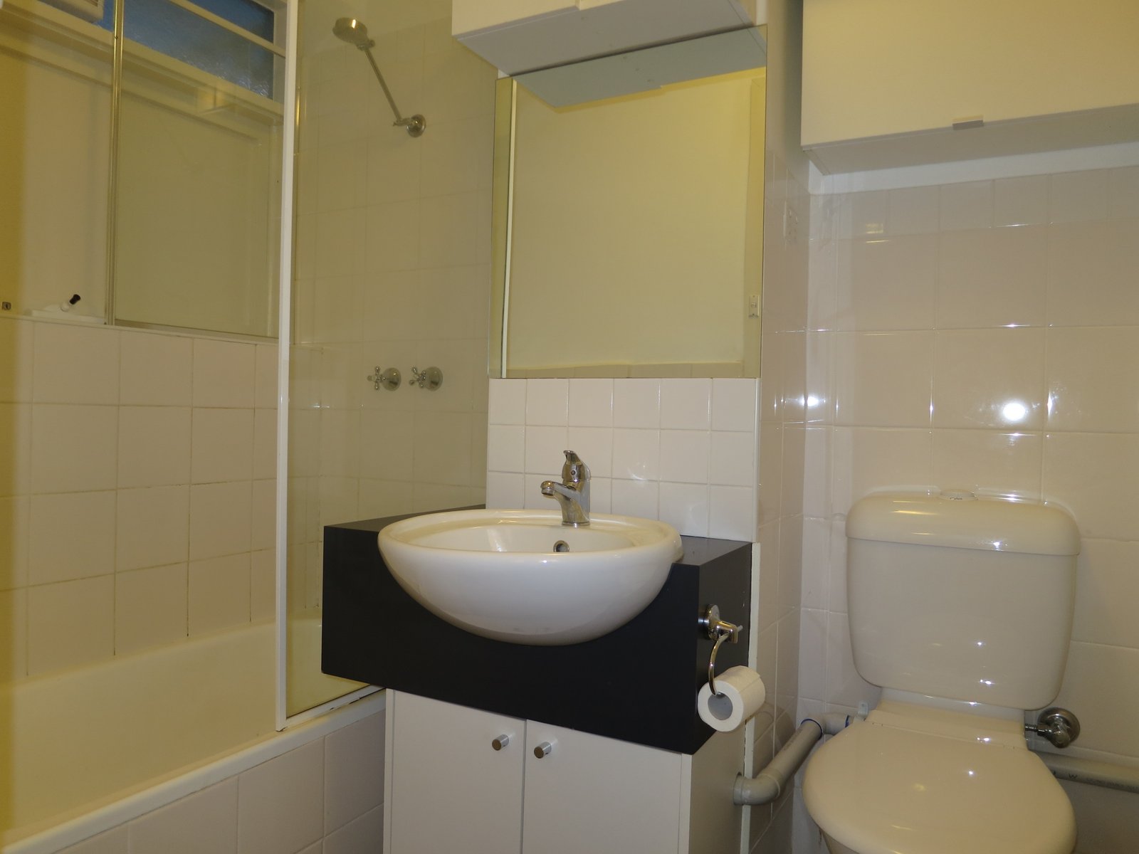 Gallery: 3/82 Pakington Street