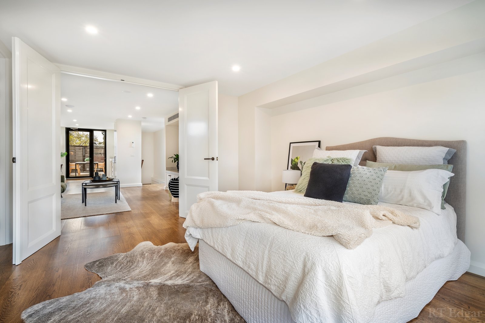 Real Estate and Property in 3/829 High Street, Kew East, VIC