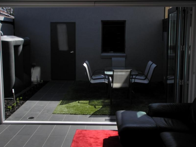 Gallery: 382A Williamstown Road