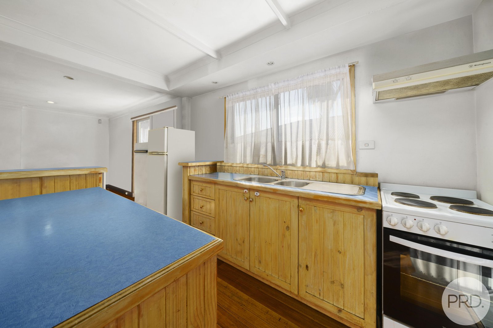 383 Brooker Highway LUTANA 3