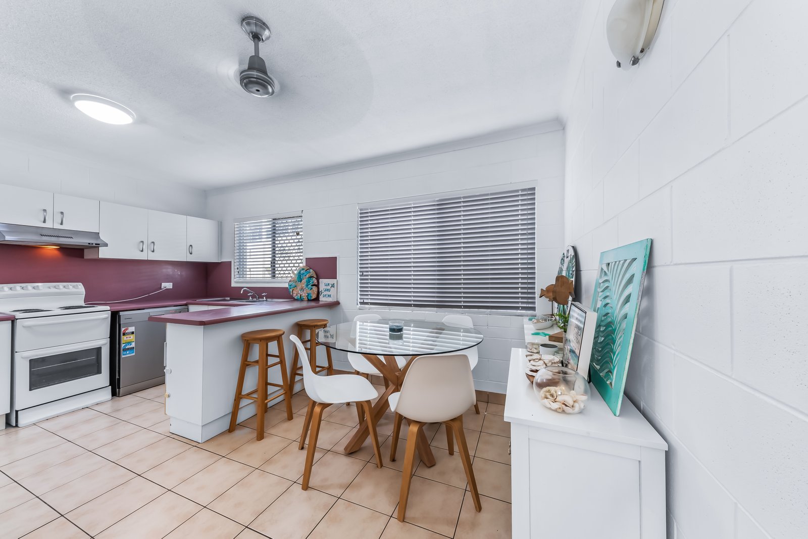 38/3 Eshelby Drive CANNONVALE 3