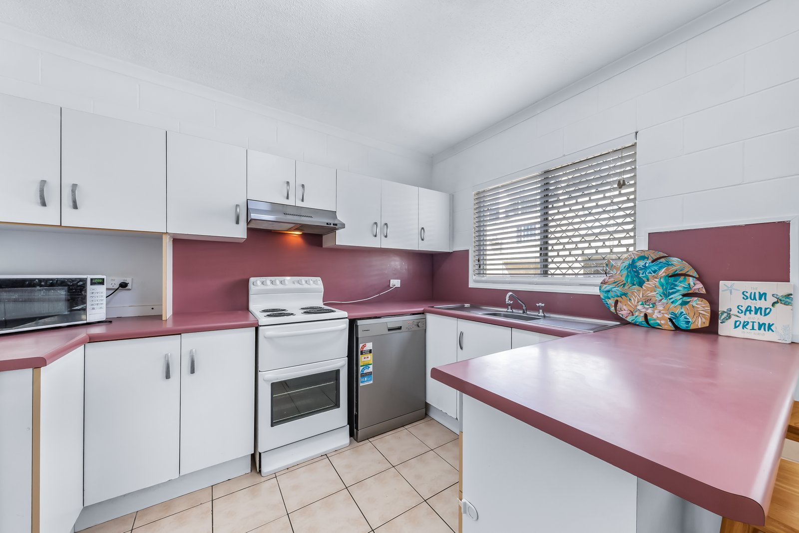 38/3 Eshelby Drive CANNONVALE 4