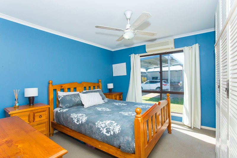 383 Long Point rd East  SINGLETON 5