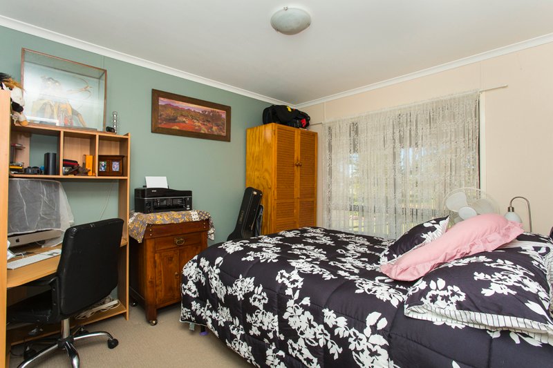 383 Long Point rd East  SINGLETON 9