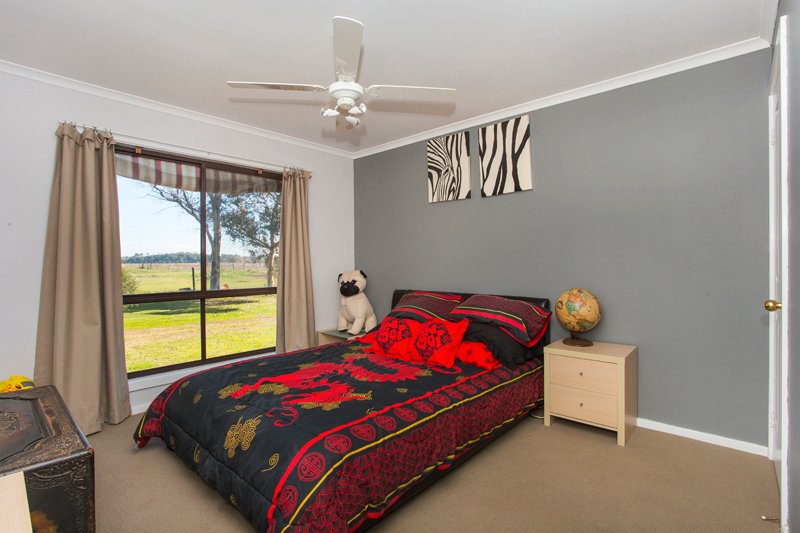 383 Long Point rd East  SINGLETON 13