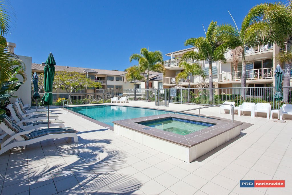 38/4 Park Ave  BURLEIGH HEADS 12