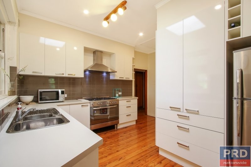 384 Stephen Street NORTH ALBURY 4