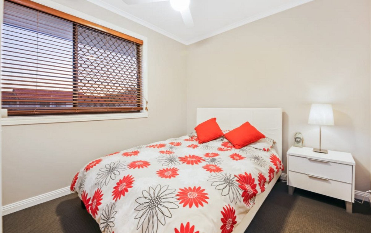 38/5-15 Galeen Drive BURLEIGH WATERS 11