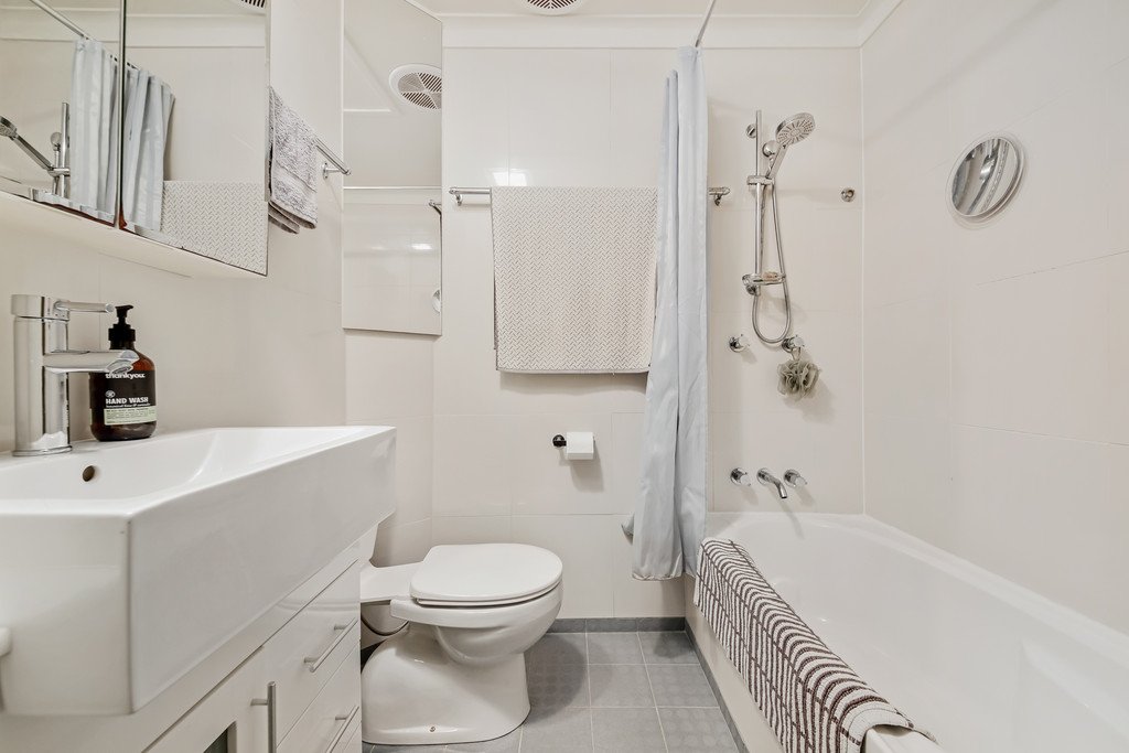 38/5-15 Galeen Drive BURLEIGH WATERS 15