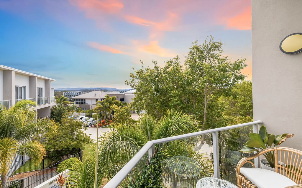 38/5074 Emerald Island Drive CARRARA 1