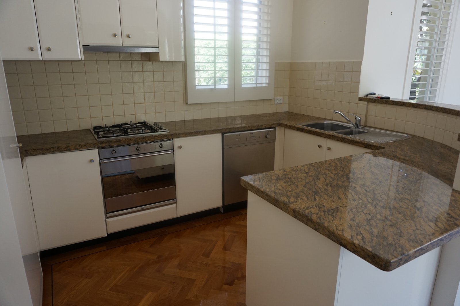 Gallery: 385A New Street