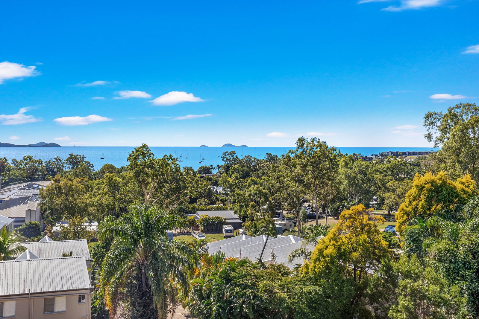 38/6 Eshelby Drive CANNONVALE 1