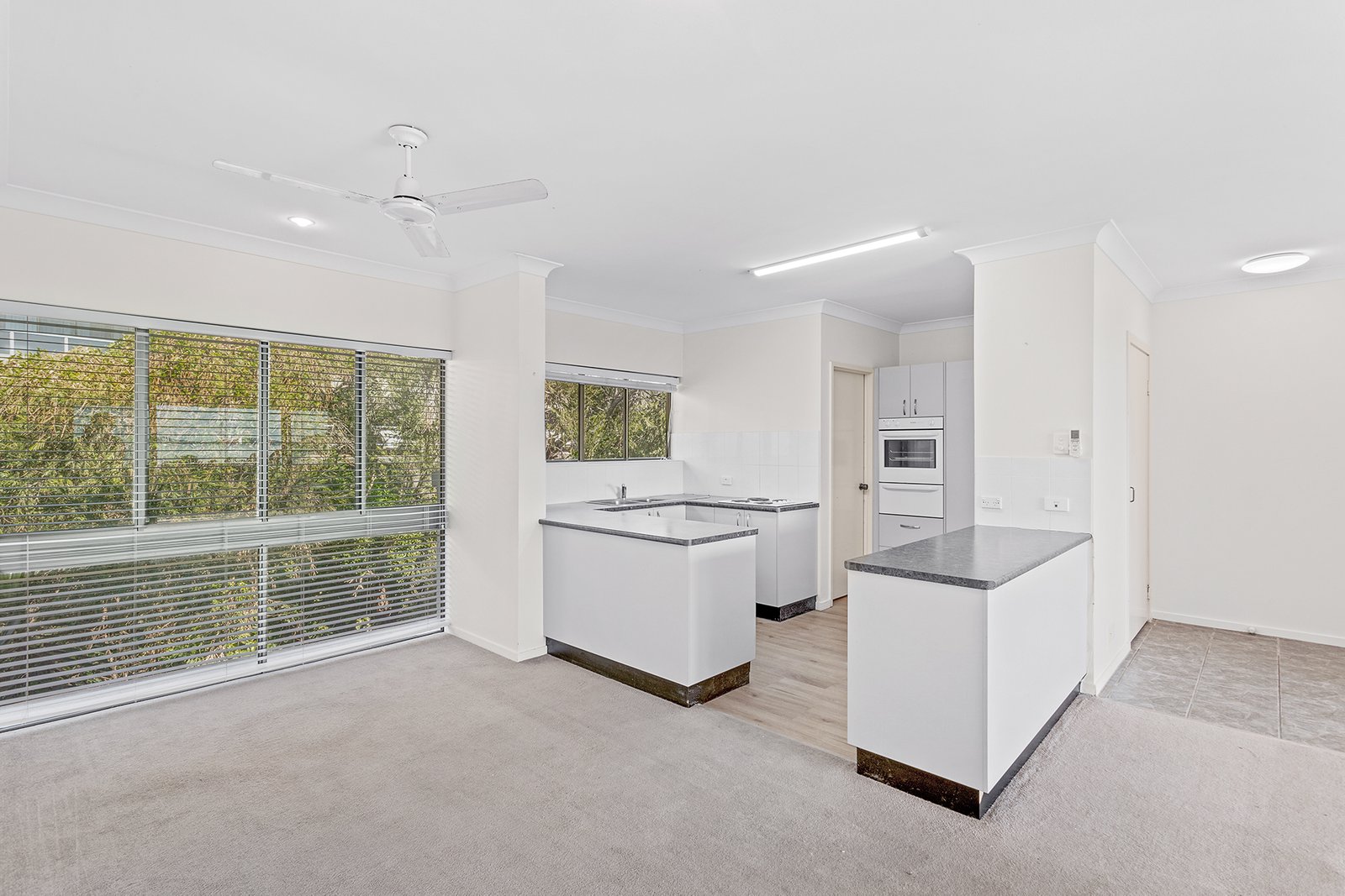 38/6 Eshelby Drive CANNONVALE 4