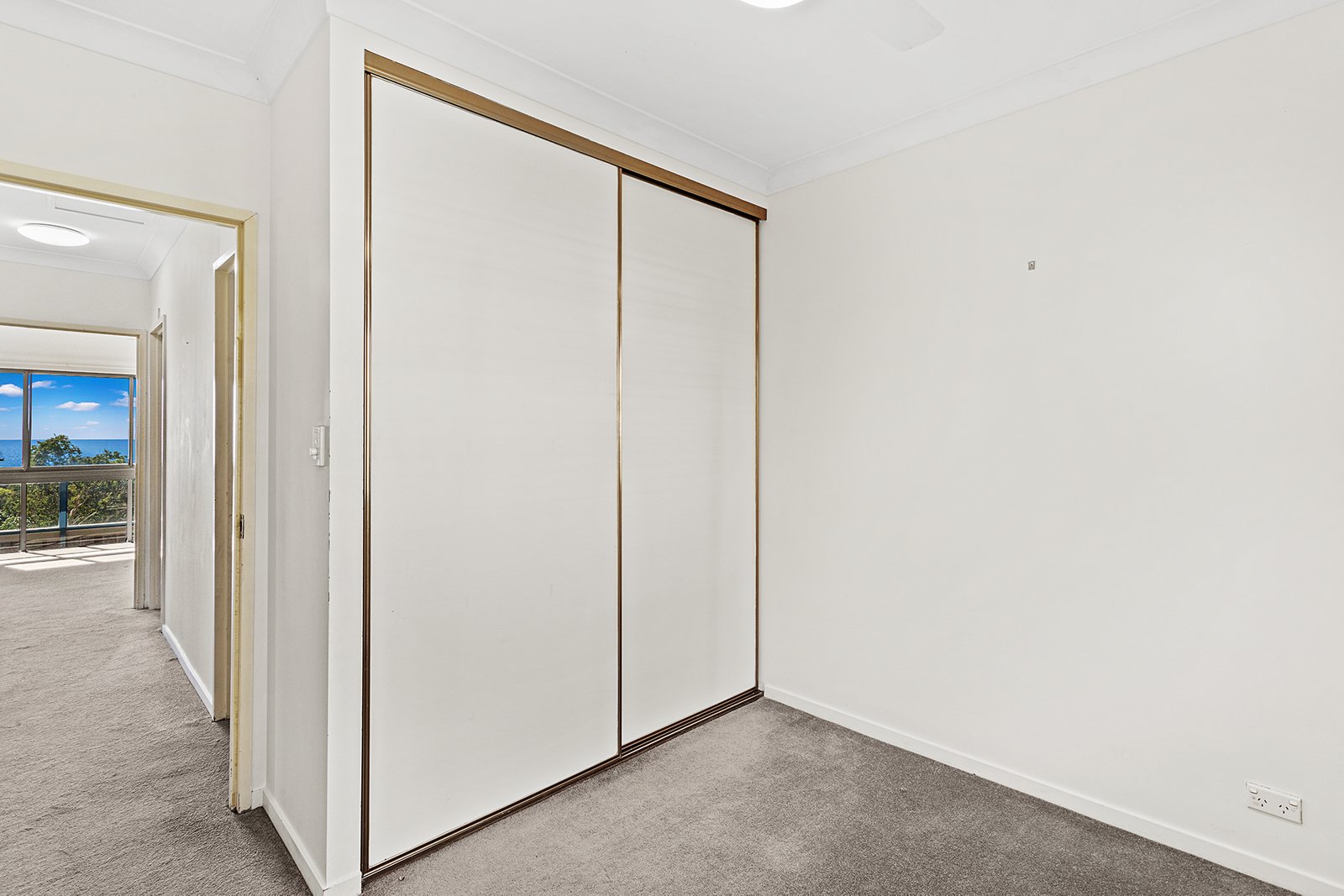 38/6 Eshelby Drive CANNONVALE 10