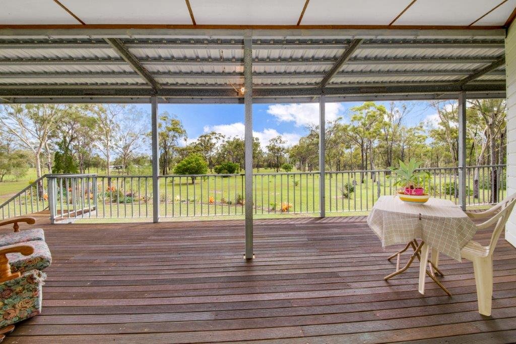 386 INTREPID Drive FORESHORES 9