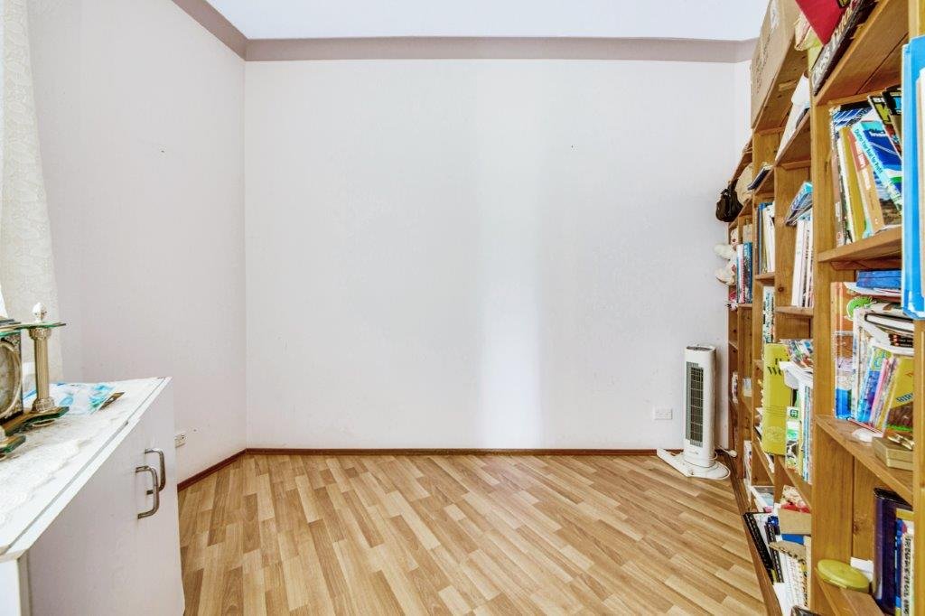 386 INTREPID Drive FORESHORES 19