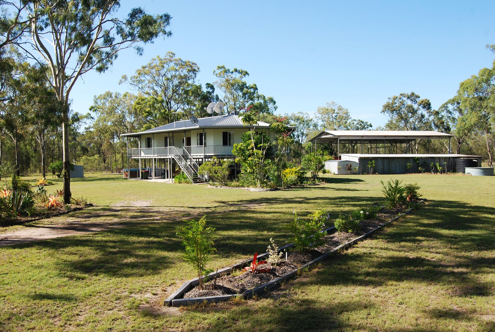 386 INTREPID Drive FORESHORES 26