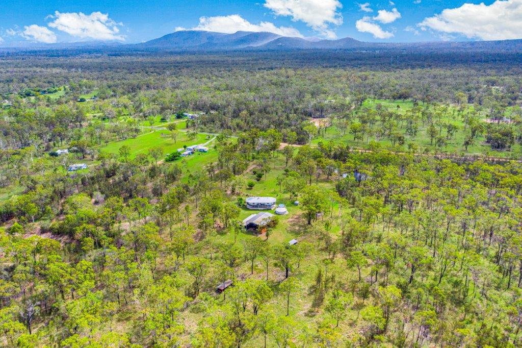 386 INTREPID Drive FORESHORES 29