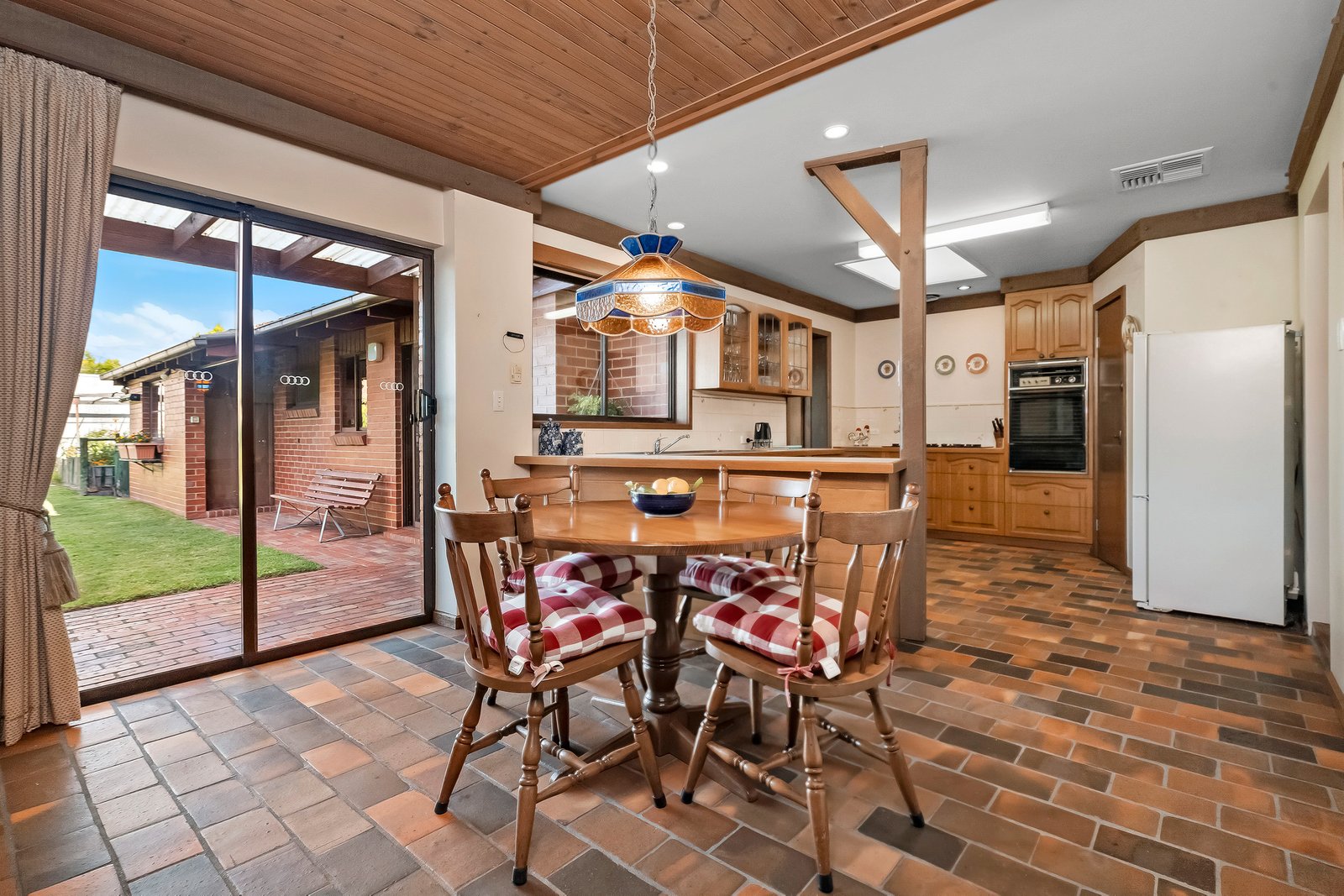 Real Estate and Property in 386 Kooyong Road, Caulfield South, VIC