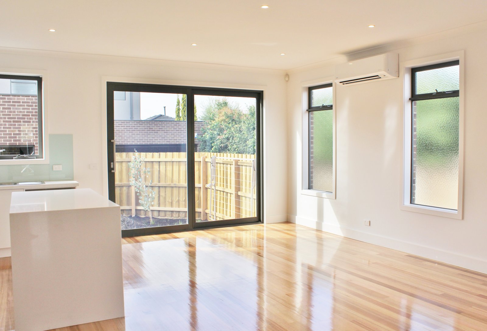 Gallery: 3/86 Macrina Street