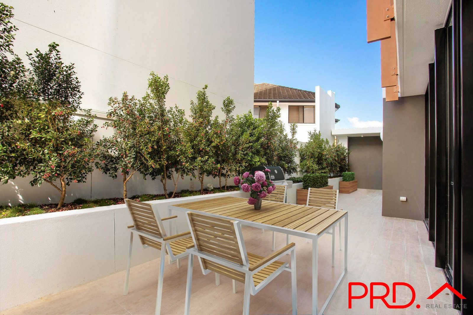 38/6 Tonga Place SOUTHPORT 2