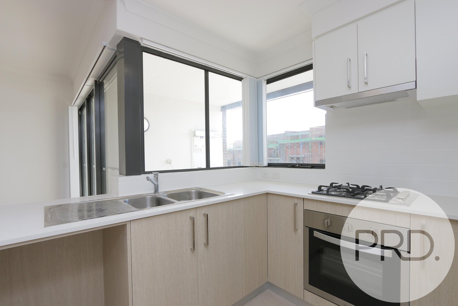 38/7 Durnin Avenue BEELIAR 3