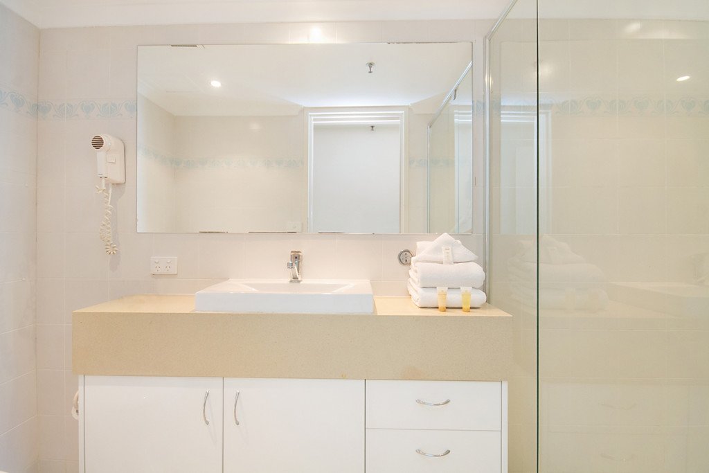 38/70-80 Marine Parade COOLANGATTA 7