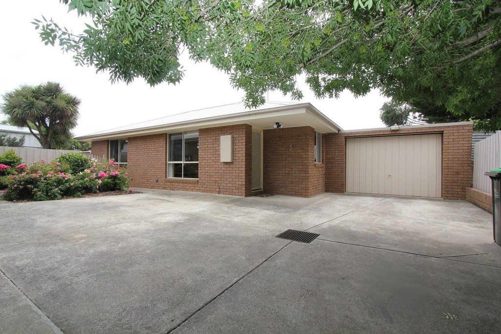 3/88 Atkinson Street BALLAN 2