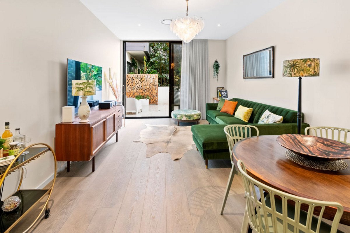 3/88 Jefferson Lane Palm Beach 5
