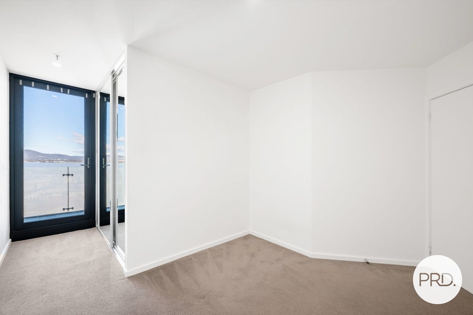 388/1 Anthony Rolfe Avenue GUNGAHLIN 8