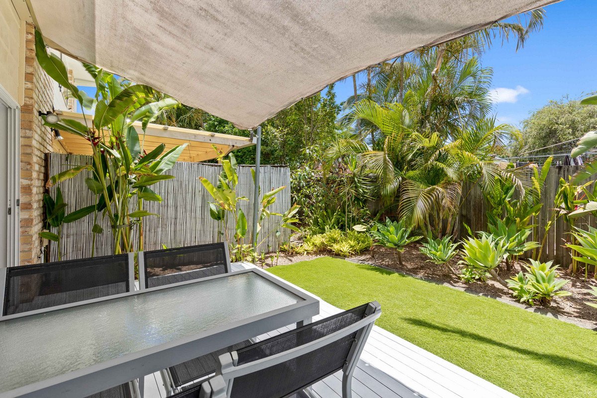 38/9-15 Harrier Drive Burleigh Waters 1