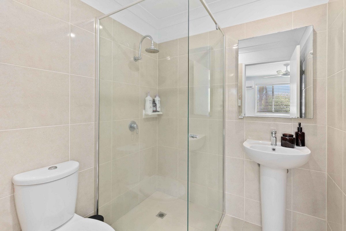 38/9-15 Harrier Drive Burleigh Waters 6