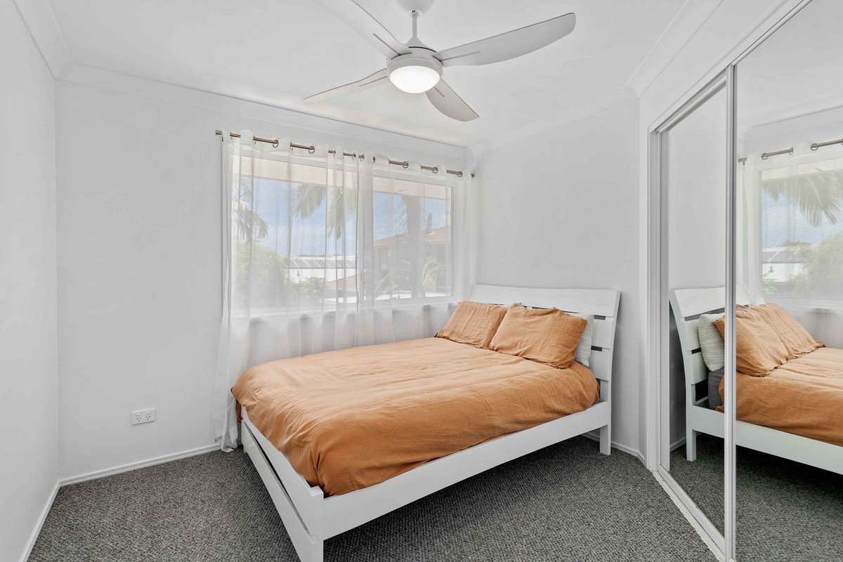38/9-15 Harrier Drive Burleigh Waters 7