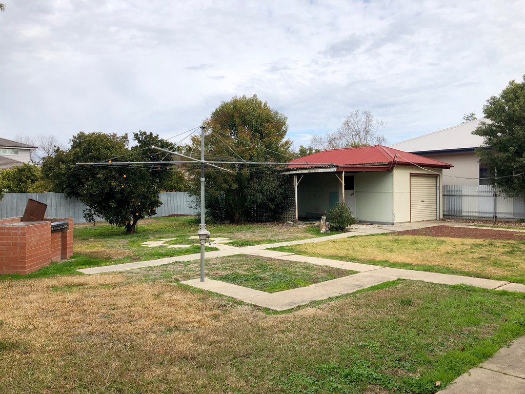 389 Fallon Street NORTH ALBURY 11