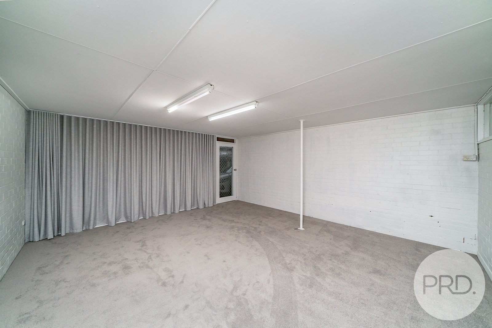 389 Lake Albert Road KOORINGAL 4