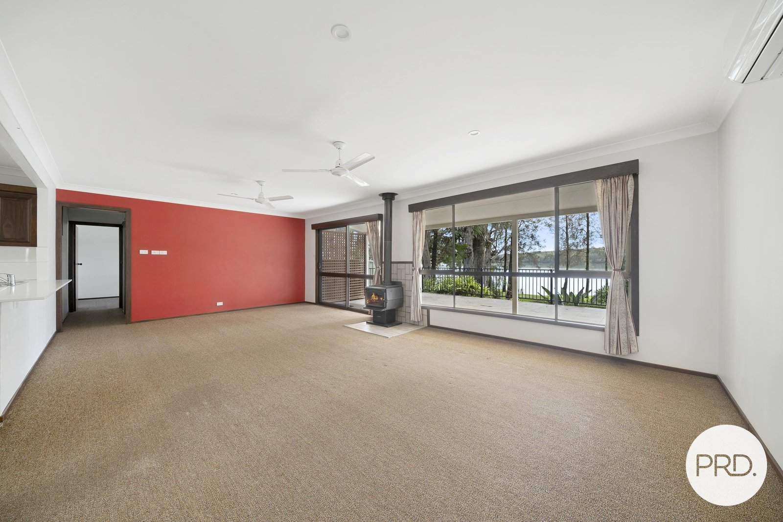 389 Ocean Drive WEST HAVEN 9