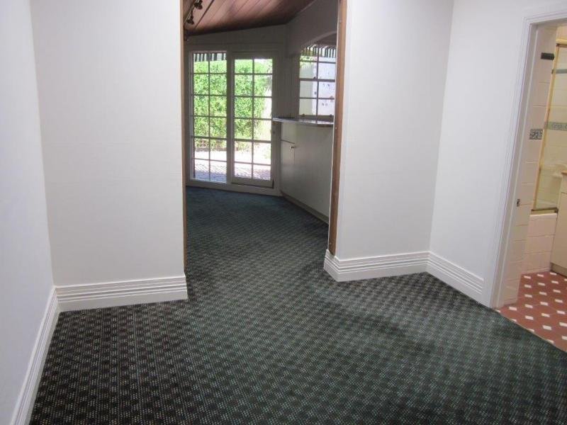 Gallery: 389 Park Street