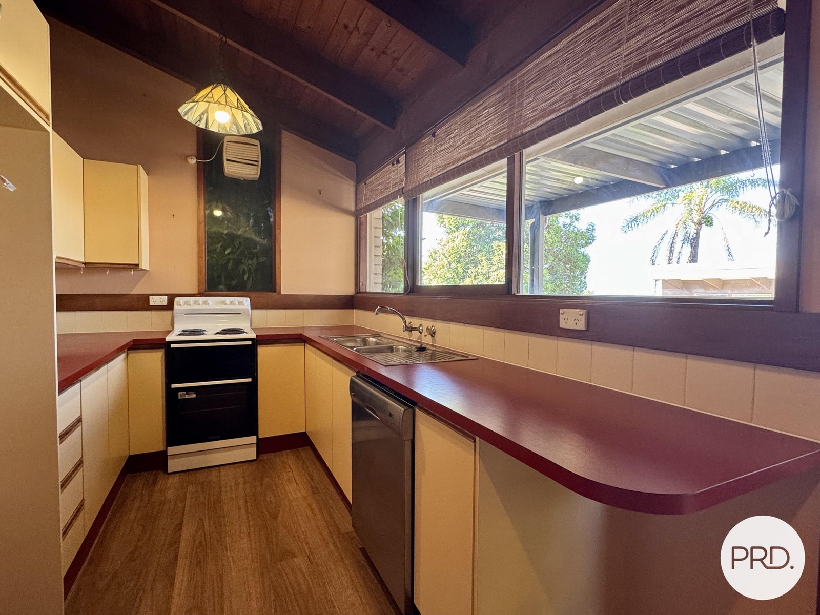 389 Paul Avenue LAVINGTON 3