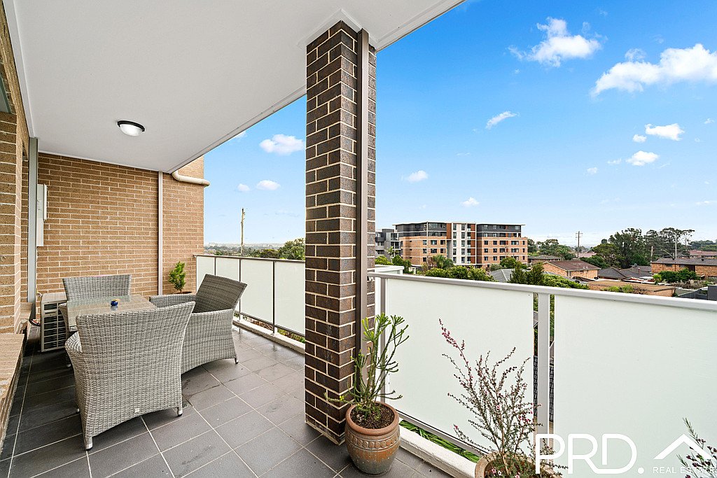 38/96-98 Nuwarra Road MOOREBANK 1